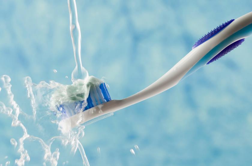 10 consejos para cuidar el cepillo de dientes durante la pandemia por COVID-19